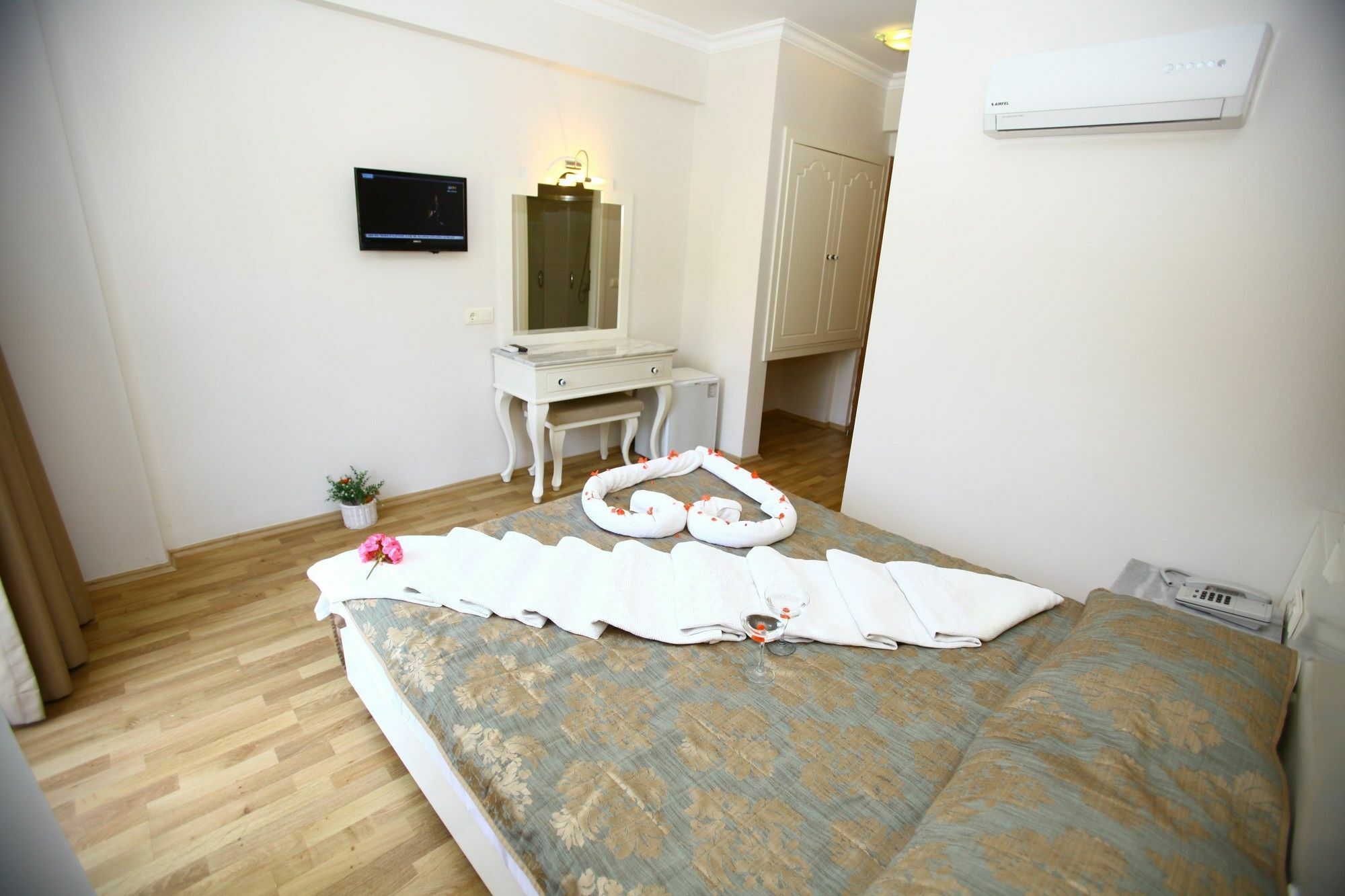 S3 Hotels Orange Oludeniz Bagian luar foto